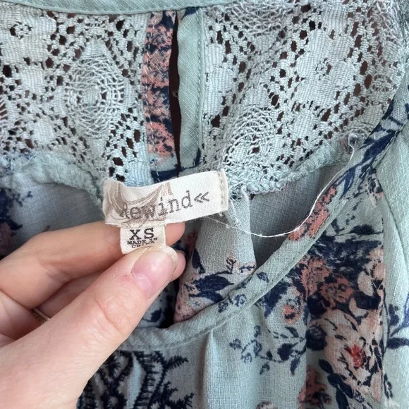 Womens Rewind Blouse - Picture 4 of 4